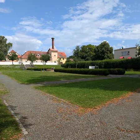 Zamek * Spálené Poříčí