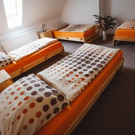 Hostal Zámek Spálené Poříčí