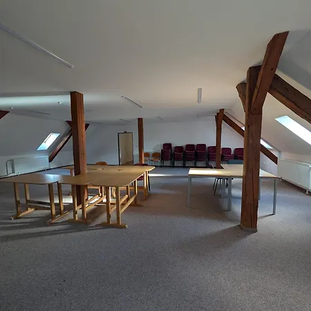 Hostal Zámek Spálené Poříčí