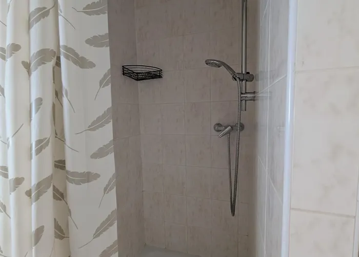 Hostal Zámek *