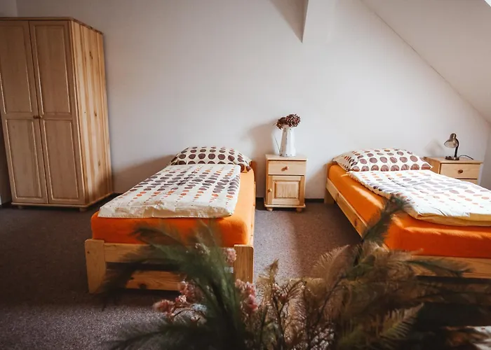 Zámek Hostal Spálené Poříčí