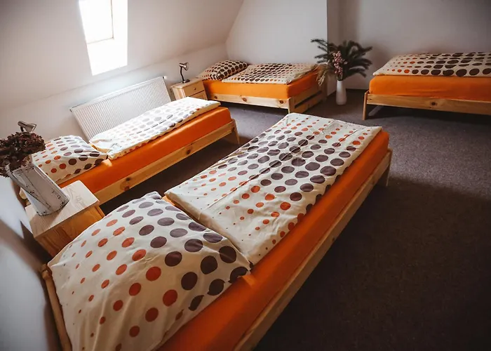 Hostal Zámek Spálené Poříčí