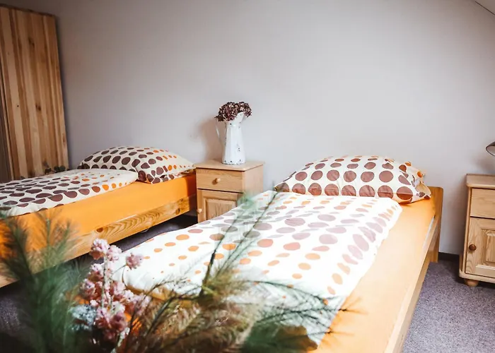 Zámek Hostal *