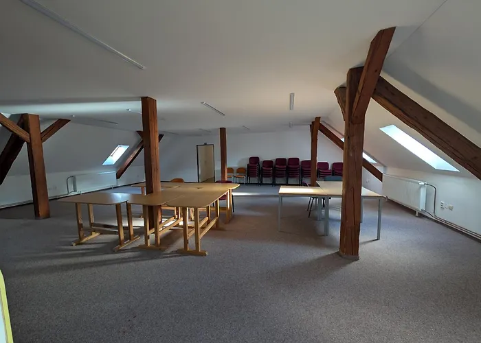Hostal Zámek Spálené Poříčí